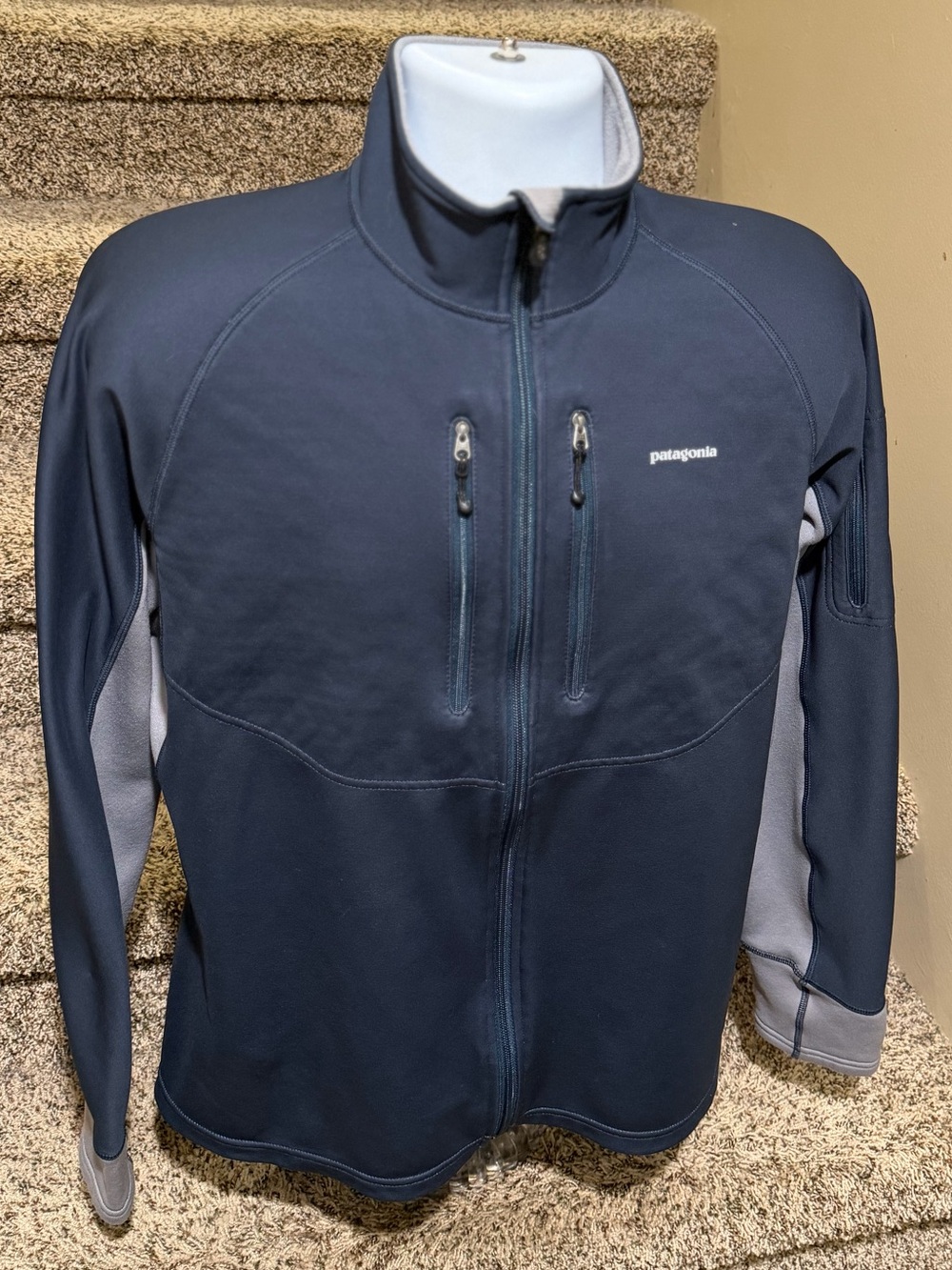 Authentic men’s *Patagonia* full-zip lightweight coat jacket - L - timeless!